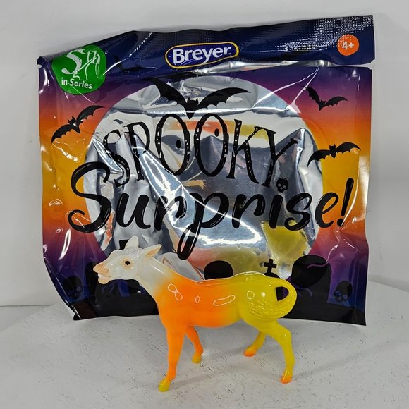Breyer Stablemate Cornelius Spooky Surprise Candy Corn Mule #712514 - Picture 6 of 12